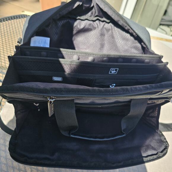 Samsonite Travel Laptop Bag with Tons of Pockets and Luggage Strap - Picture 11 of 13